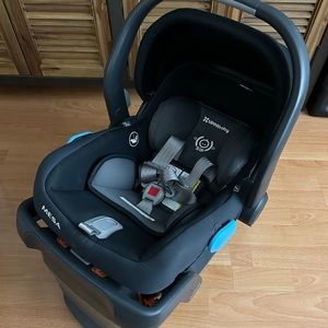 UPPAbaby Mesa V2 Carseat